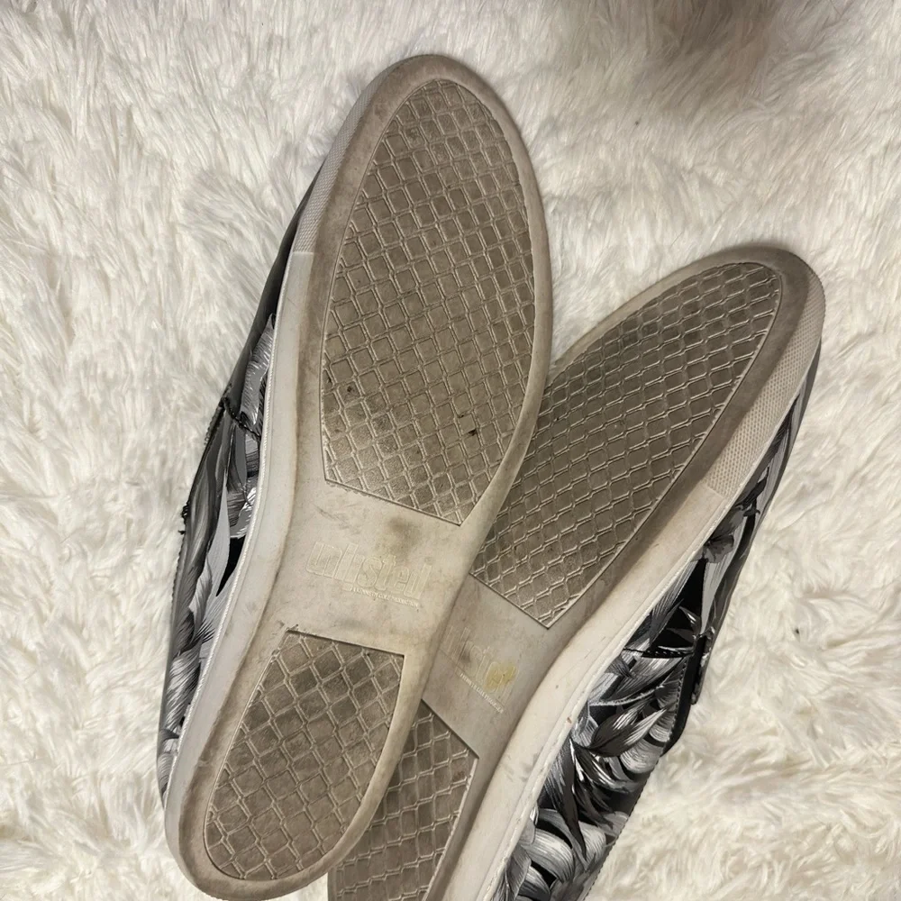 Men’s unlisted belton‎ slip on shoes tropical print size 12m